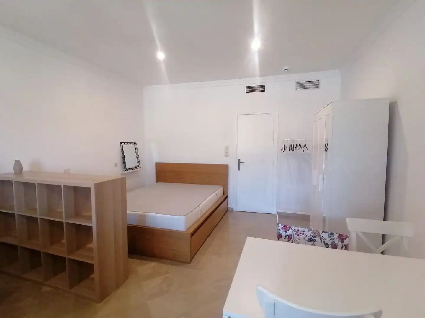 Flat 40 m² in Granada