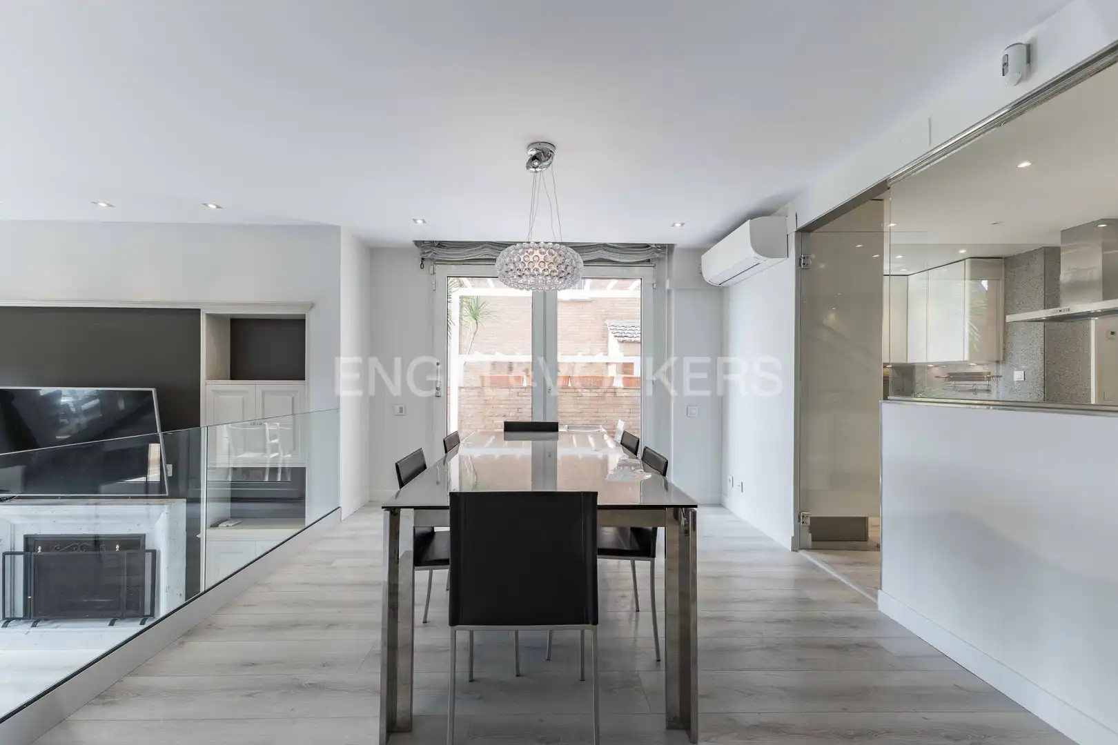 Будинок 440 м² у Esplugues de Llobregat