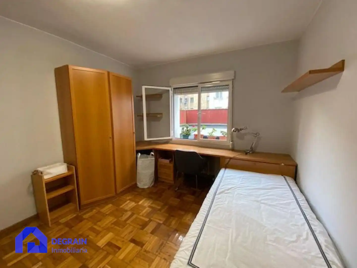Piso de 81 m² en Oviedo