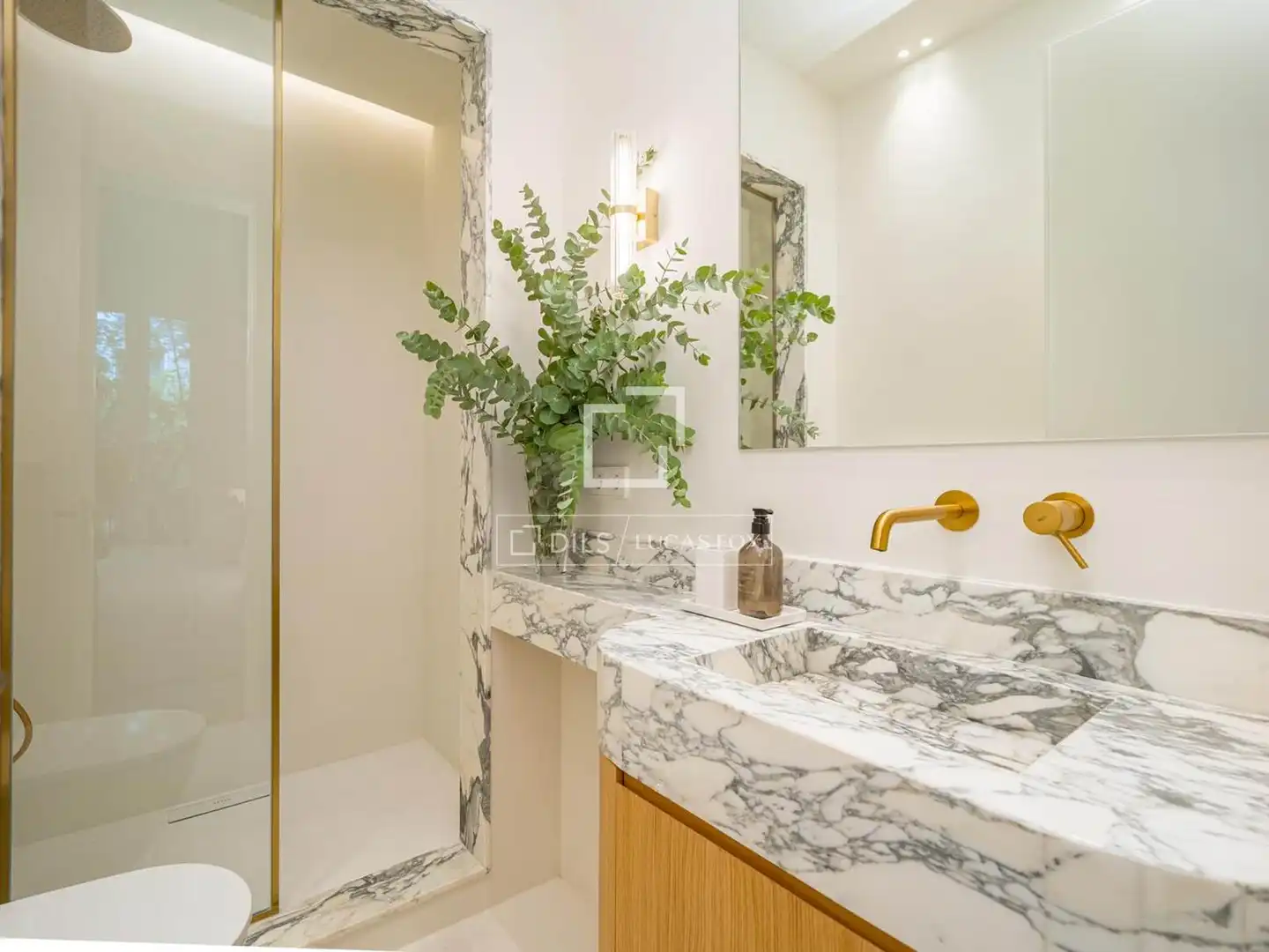 Wohnung 113 m² in Madrid