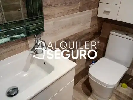 Piso de 85 m² en Oleiros