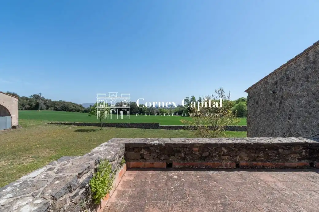Casa de 1000 m² en Rupià