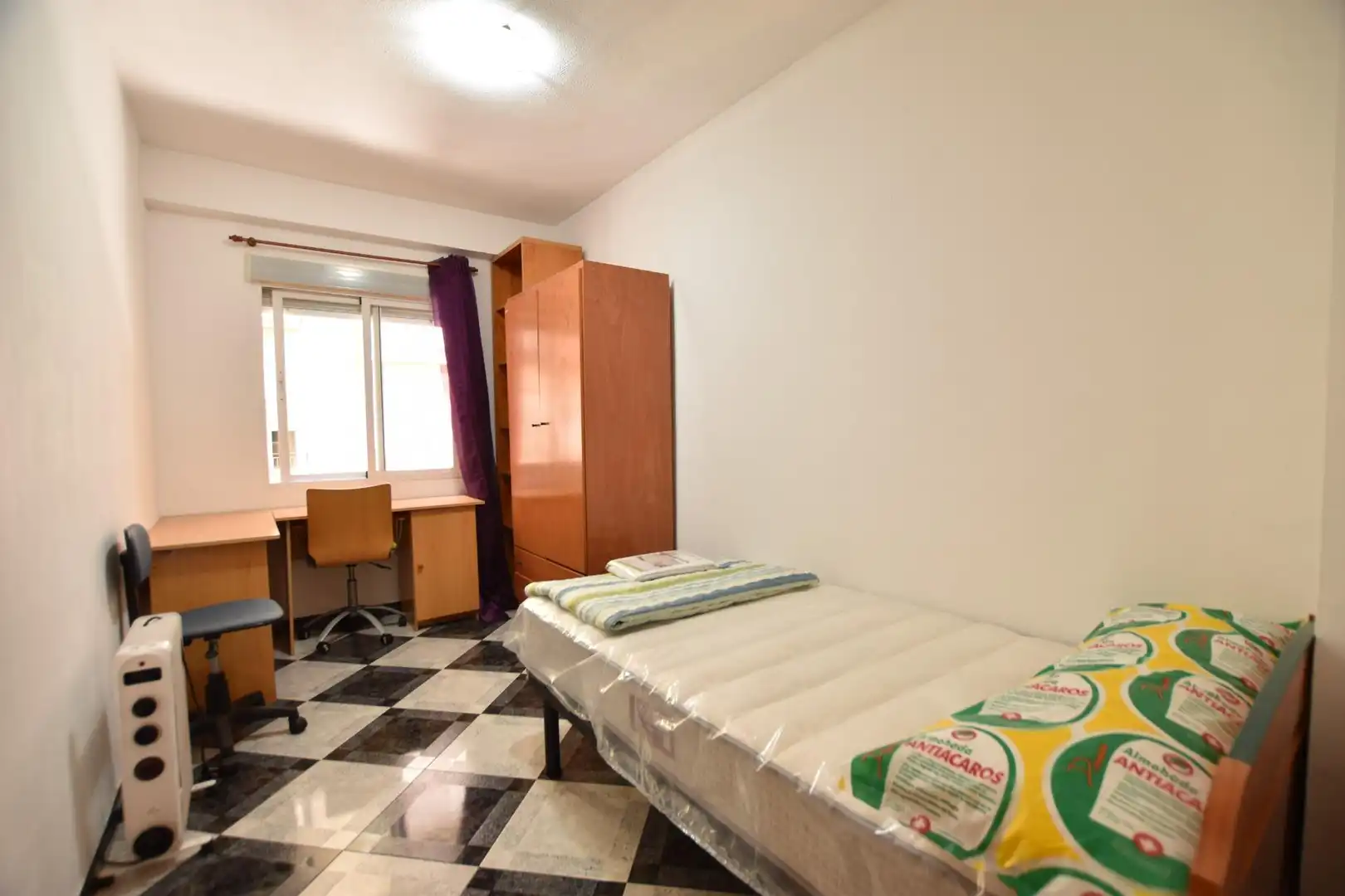 Piso de 86 m² en Granada