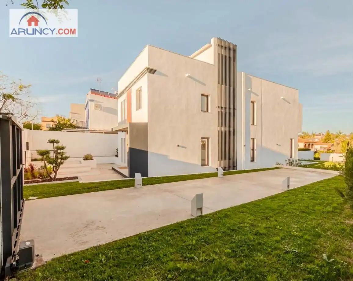 Piso de 322 m² en Mairena del Aljarafe