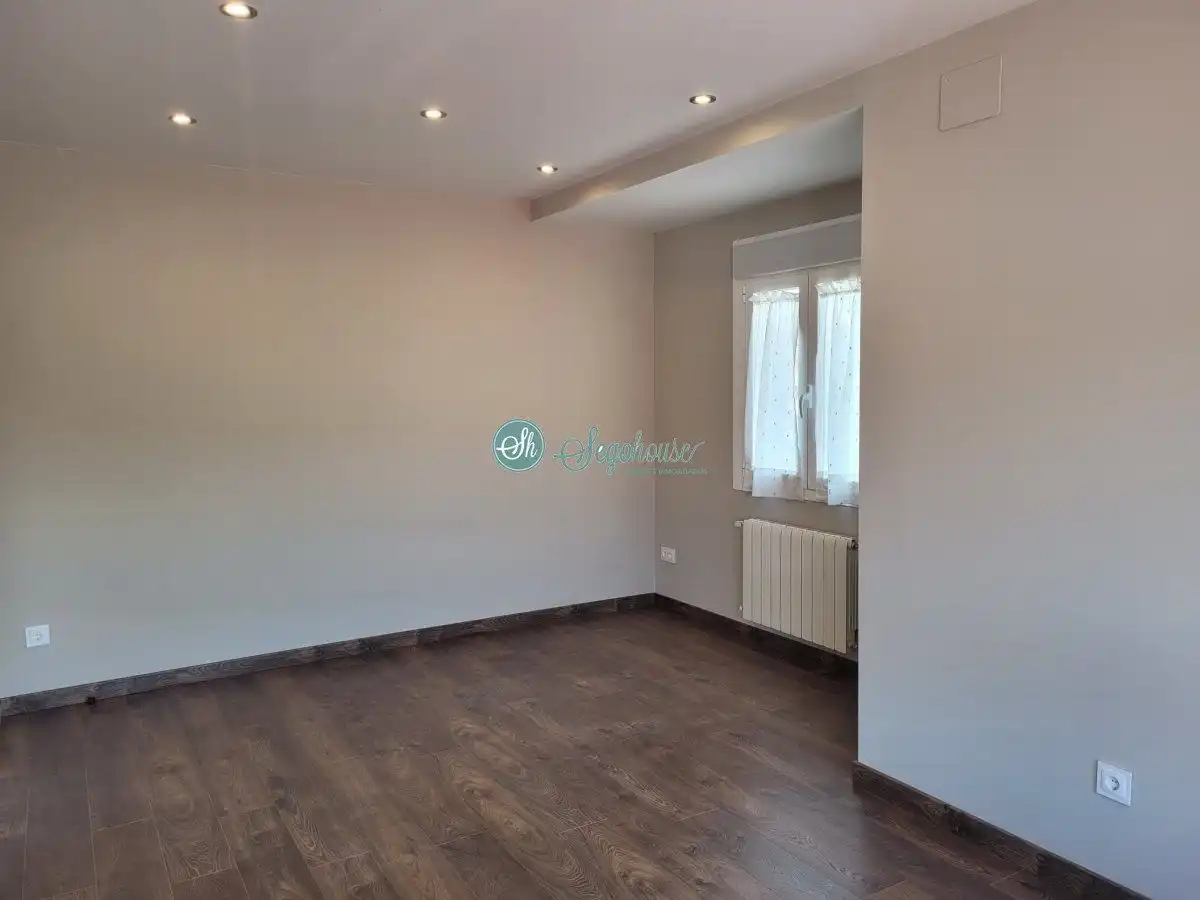 Piso de 100 m² en Segovia