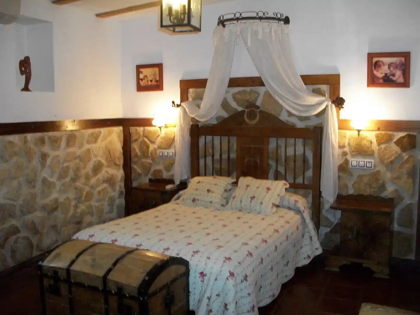 Casa de 300 m² en Peñas de San Pedro
