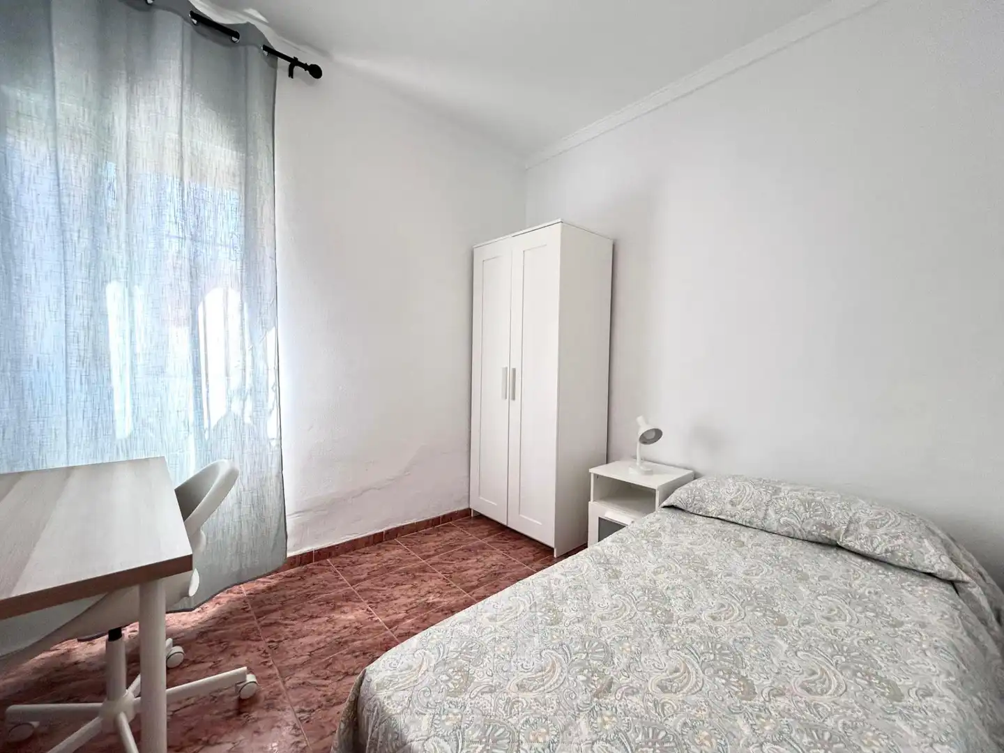 Habitación 72 m², Almería
