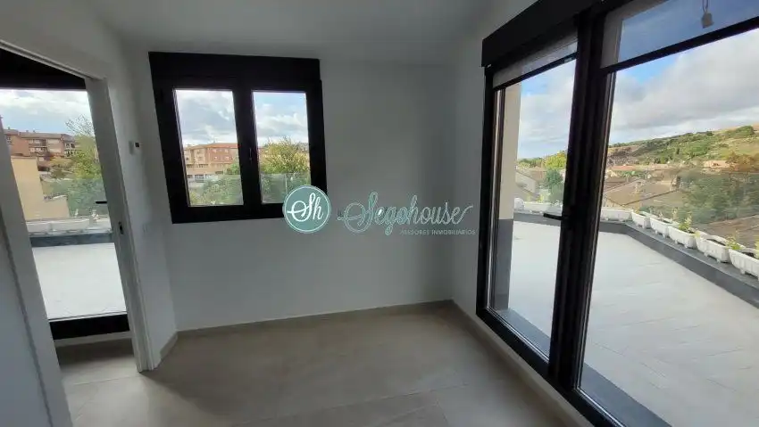 Piso de 200 m² en Segovia