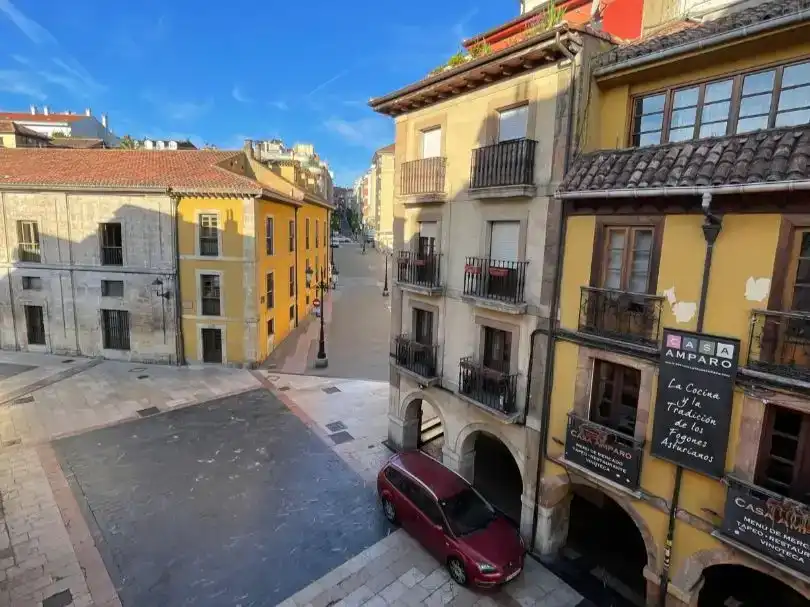 Piso de 80 m² en Oviedo