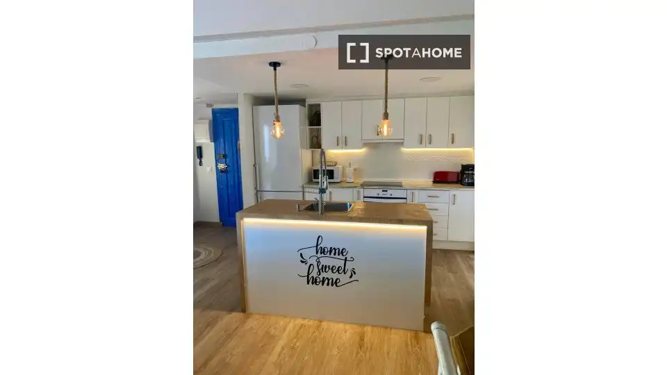 Habitación 144 m², Dénia