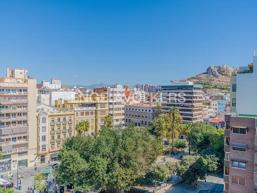 Piso de 146 m² en Alicante