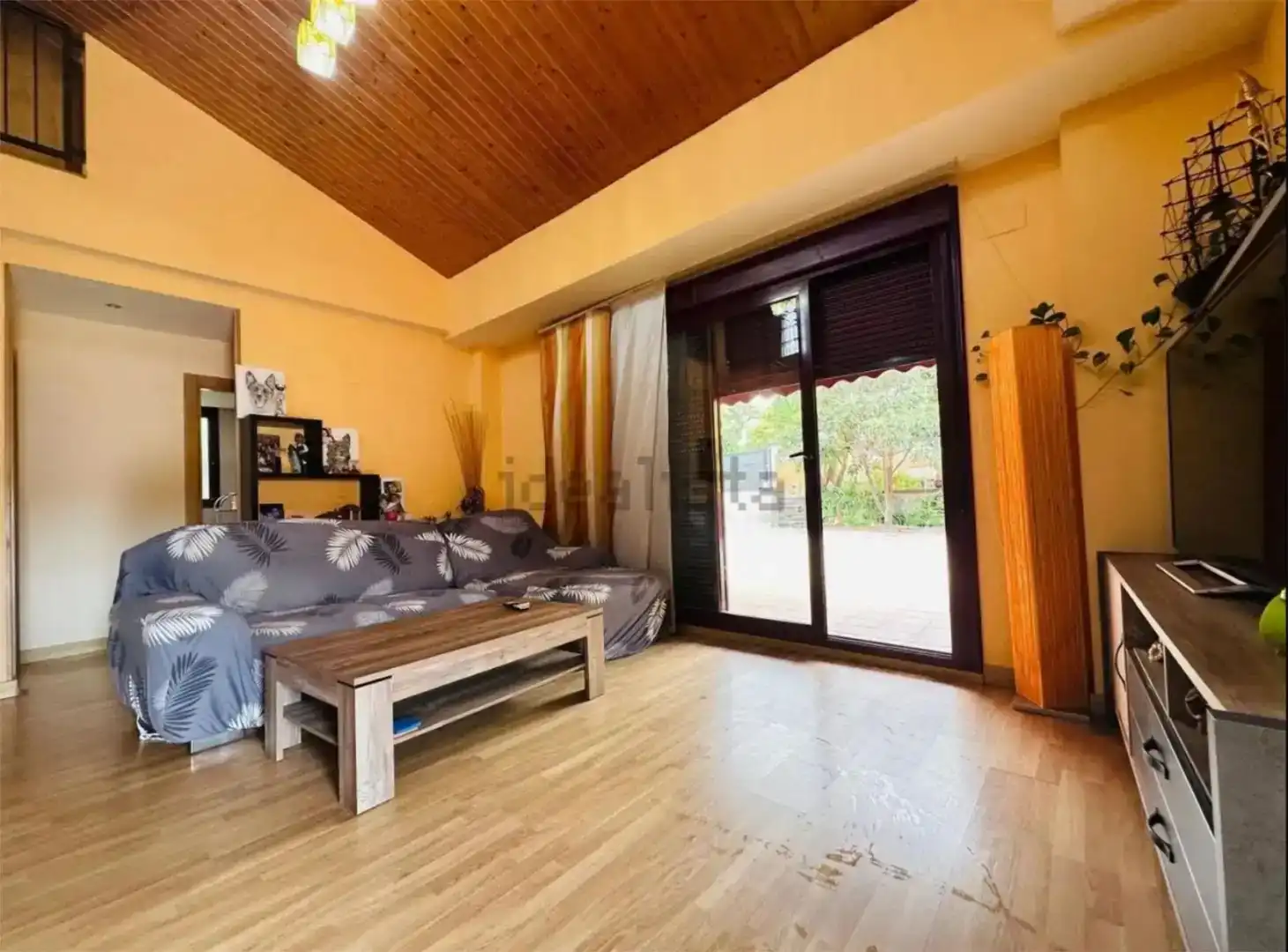 Habitación 160 m², Cadrete