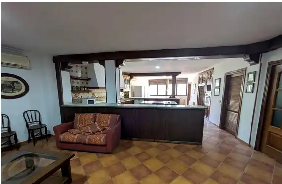 Piso de 504 m² en Linares