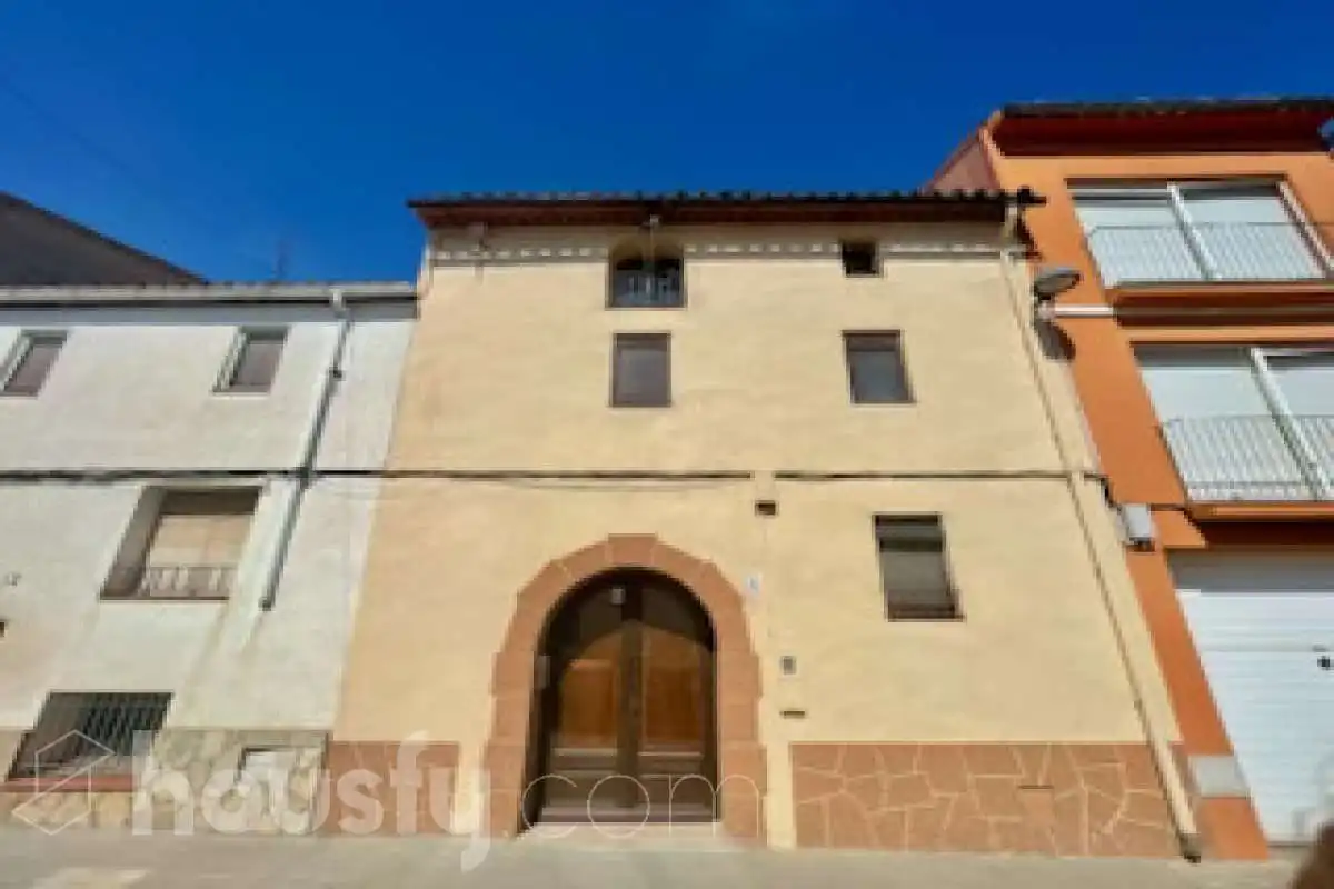 Casa de 263 m² en Mediona