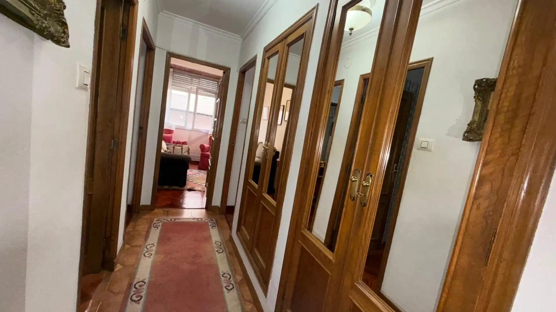 Habitación 80 m², Ourense