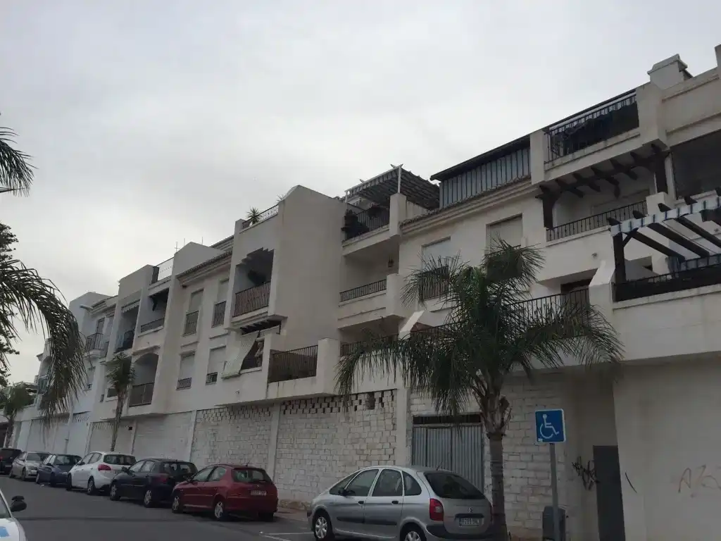 Piso de 100 m² en Salobreña