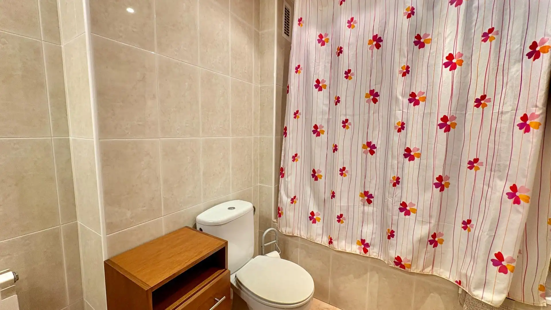 Flat 100 m² in Jaca