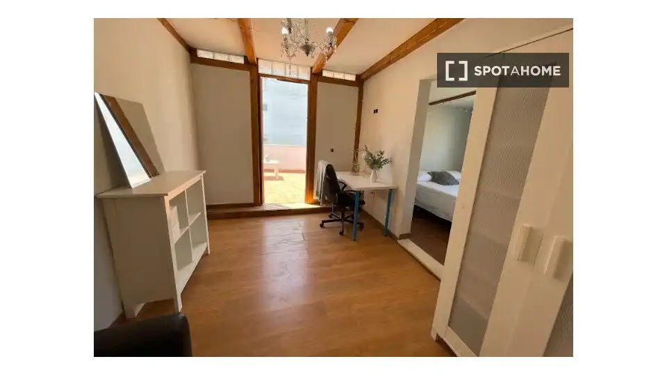 Habitación 345 m², Sevilla