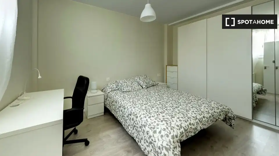 Habitación 58 m², Zaragoza