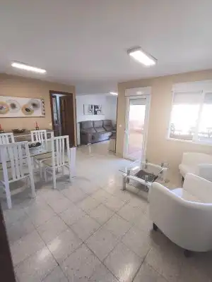 Pis de 80 m² a Còrdova