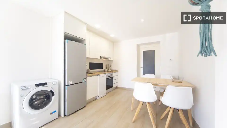 Habitación 104 m², Granada