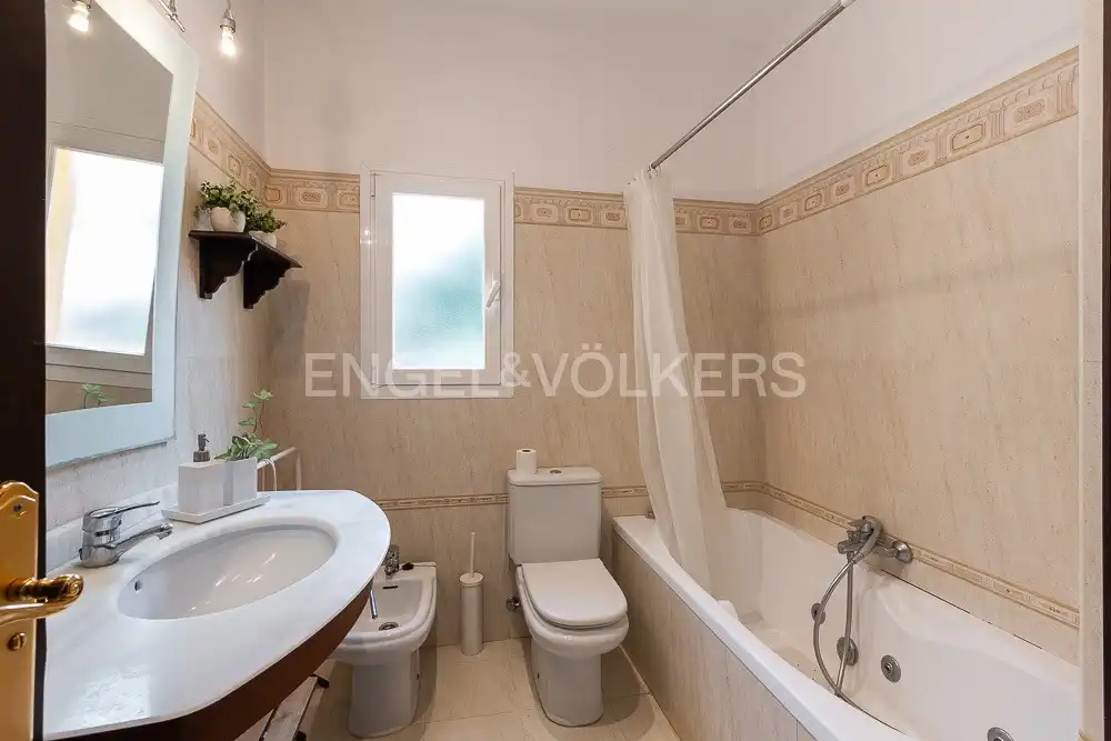 Casa de 250 m² a Nàquera