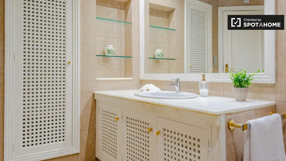 Habitación 250 m², Valencia
