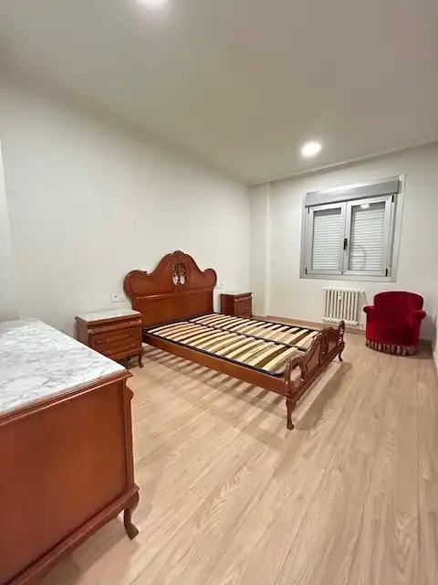 Piso en alquiler, Ourense