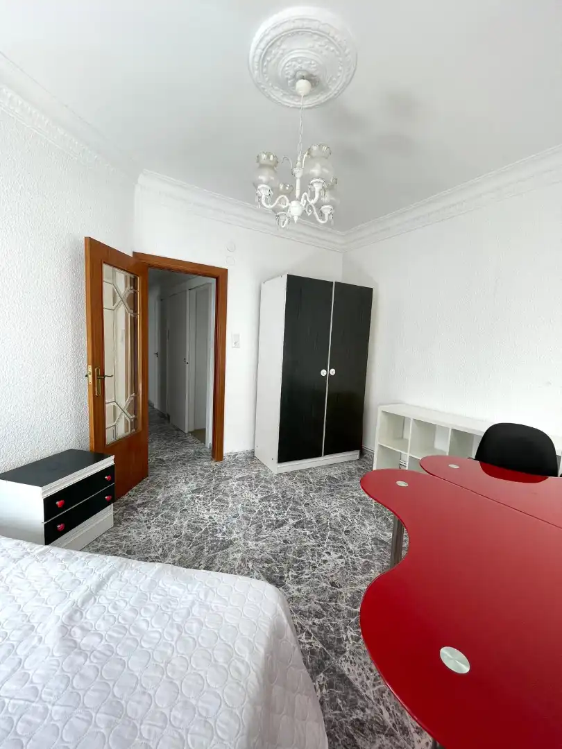 Piso de 95 m² en Zaragoza