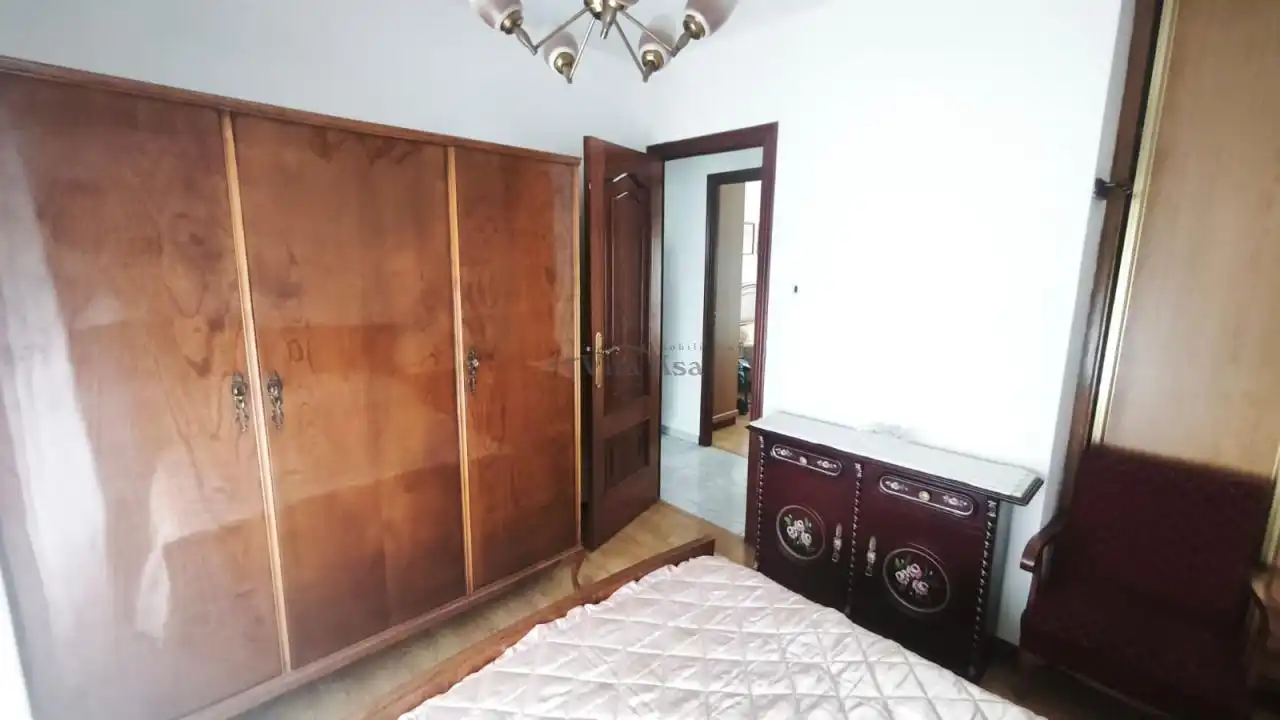 Piso de 80 m² en Ourense