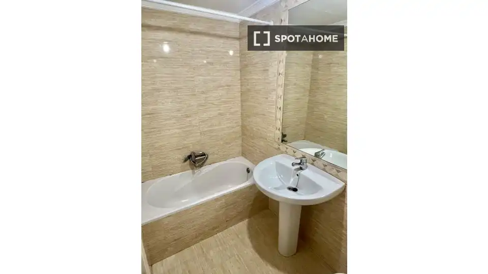 Habitación 121 m², Granada