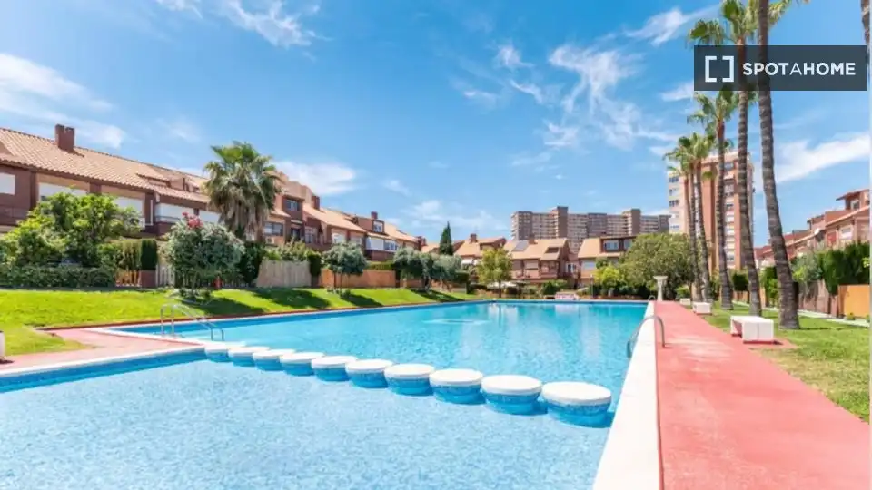 Habitación 253 m², Alicante