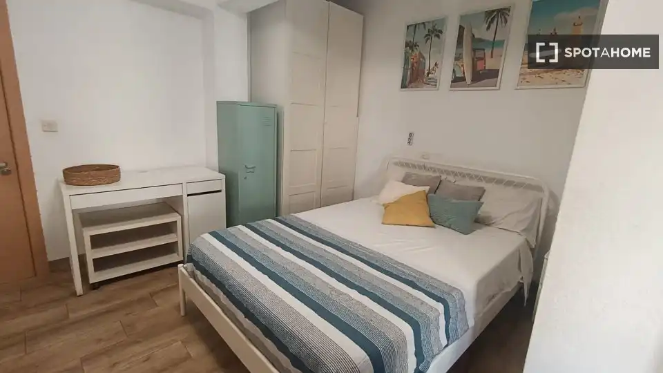 Habitación 78 m², Almería