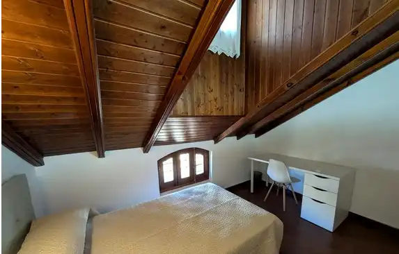 Habitación 504 m², Linares