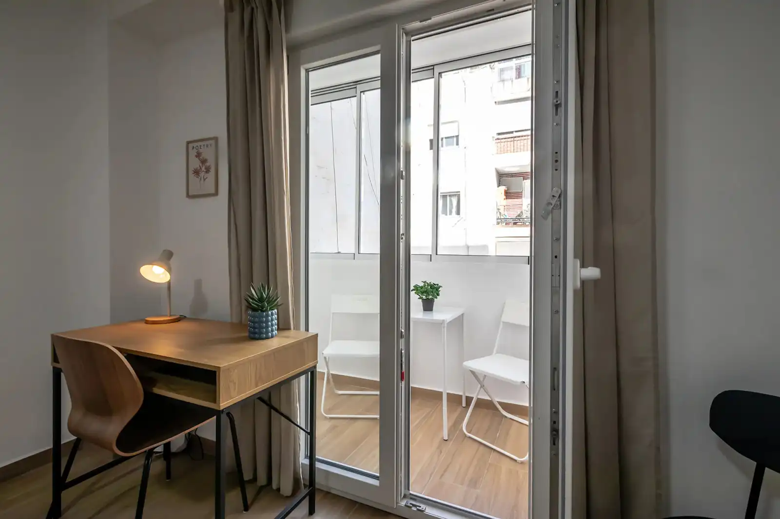 Chambre à louer, Valence
