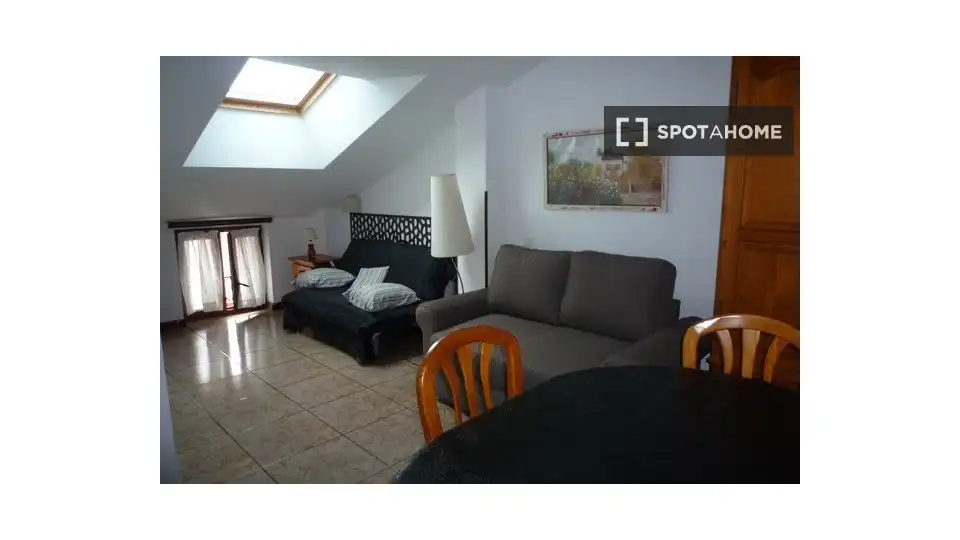 Habitación 81 m², Santander
