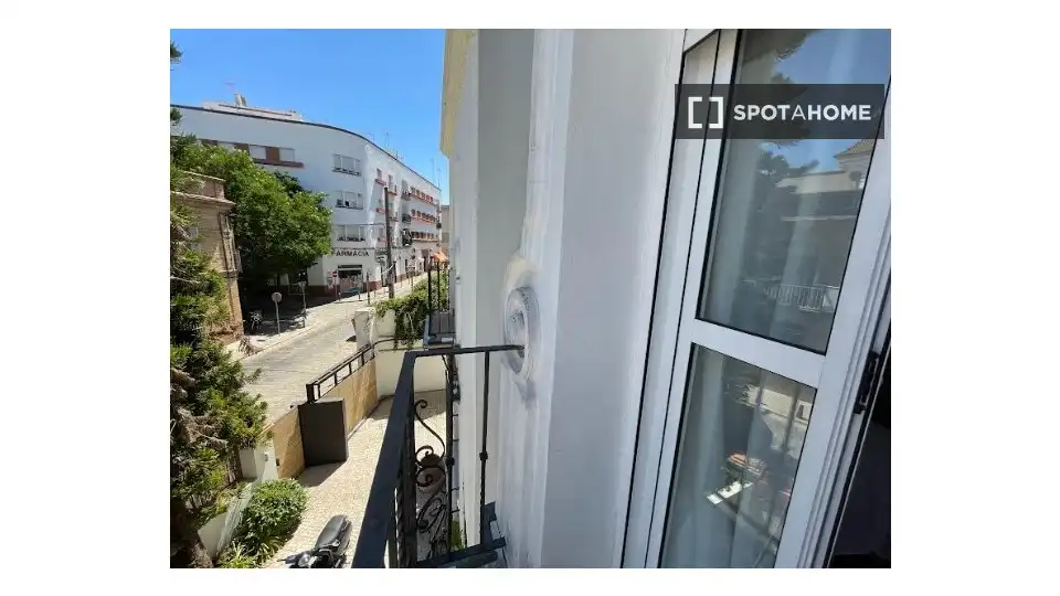 Habitación 345 m², Sevilla