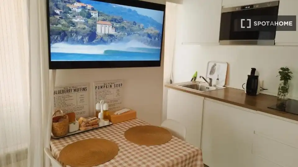 Habitación en alquiler, Mundaca