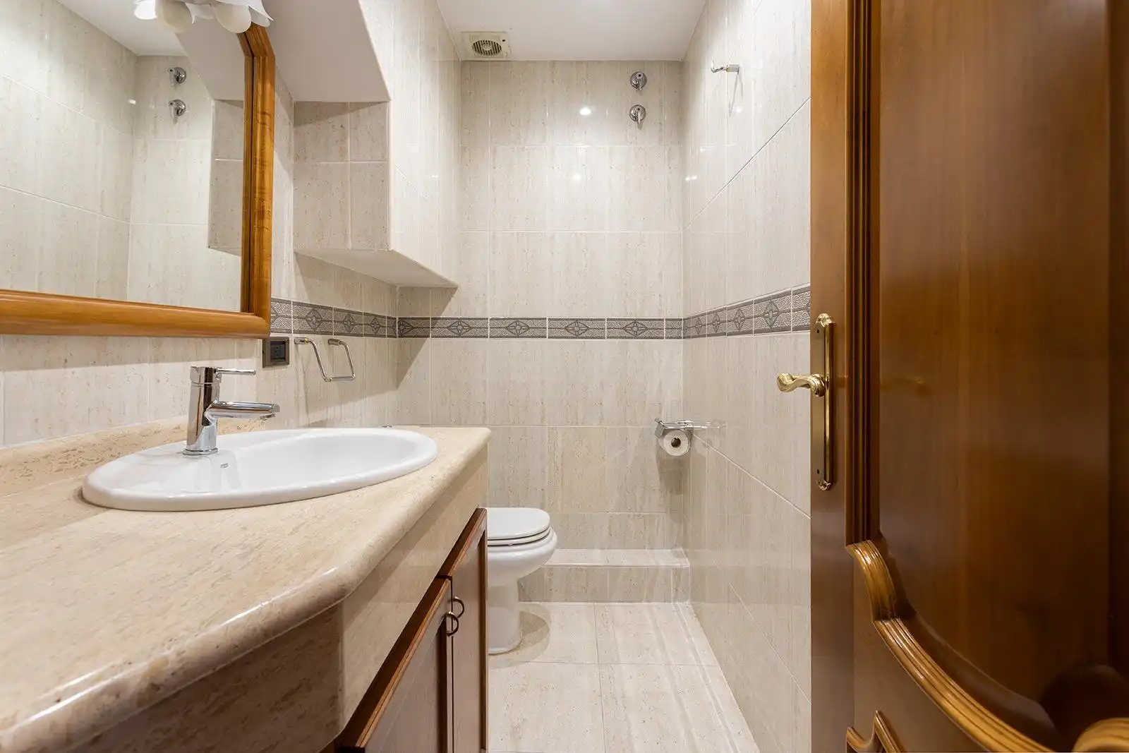 Casa 384 m² a l'Hospitalet de Llobregat
