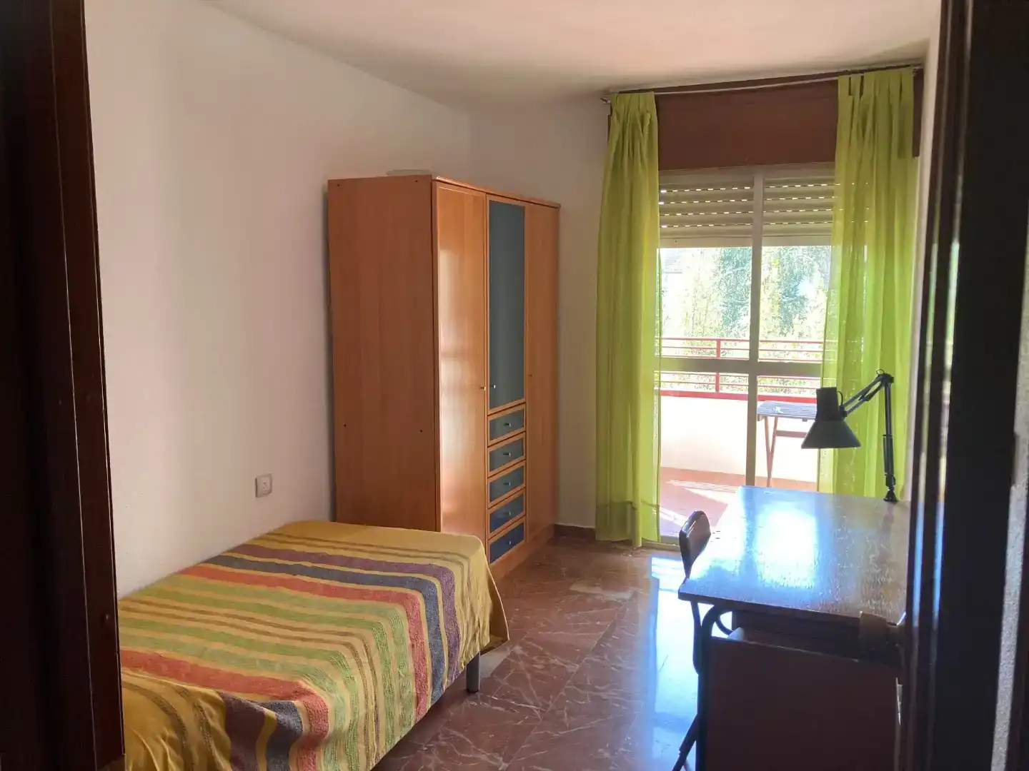 Piso de 90 m² en Granada