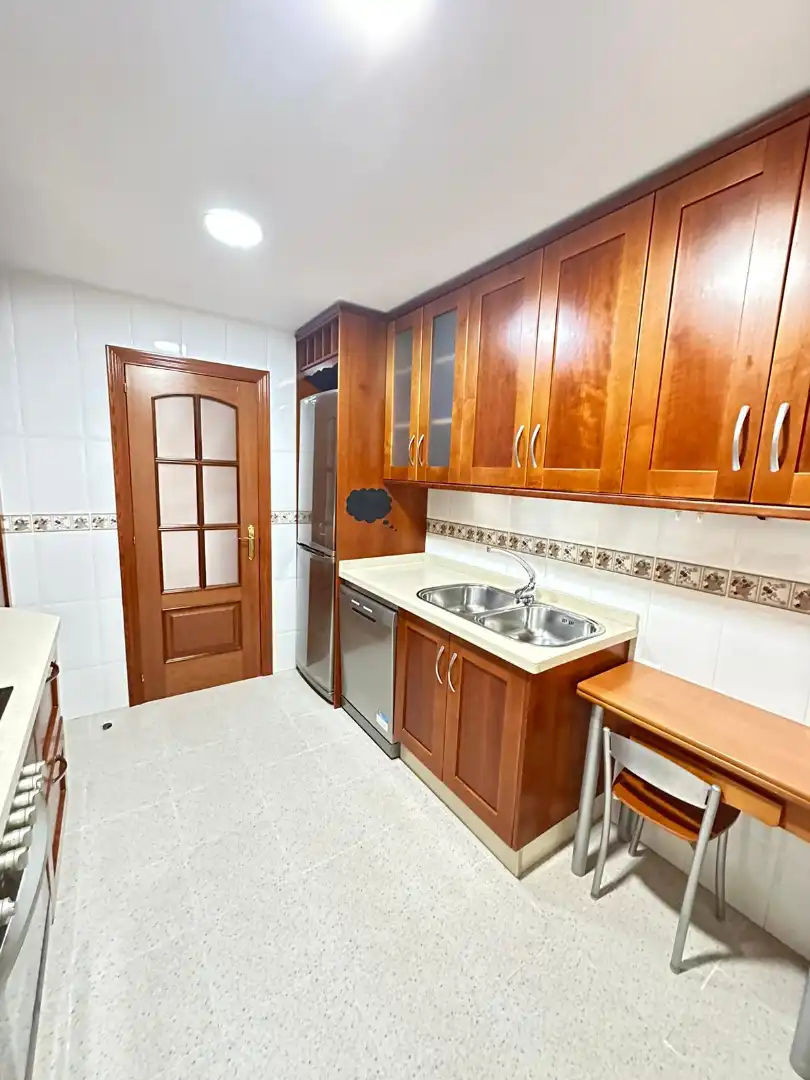Habitació 100 m², Còrdova