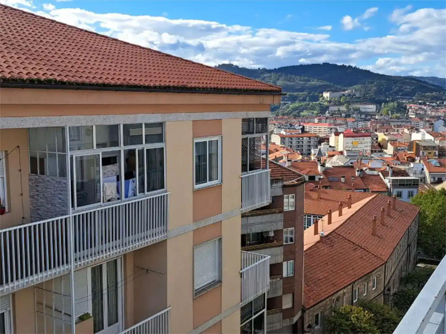 Habitación 80 m², Ourense