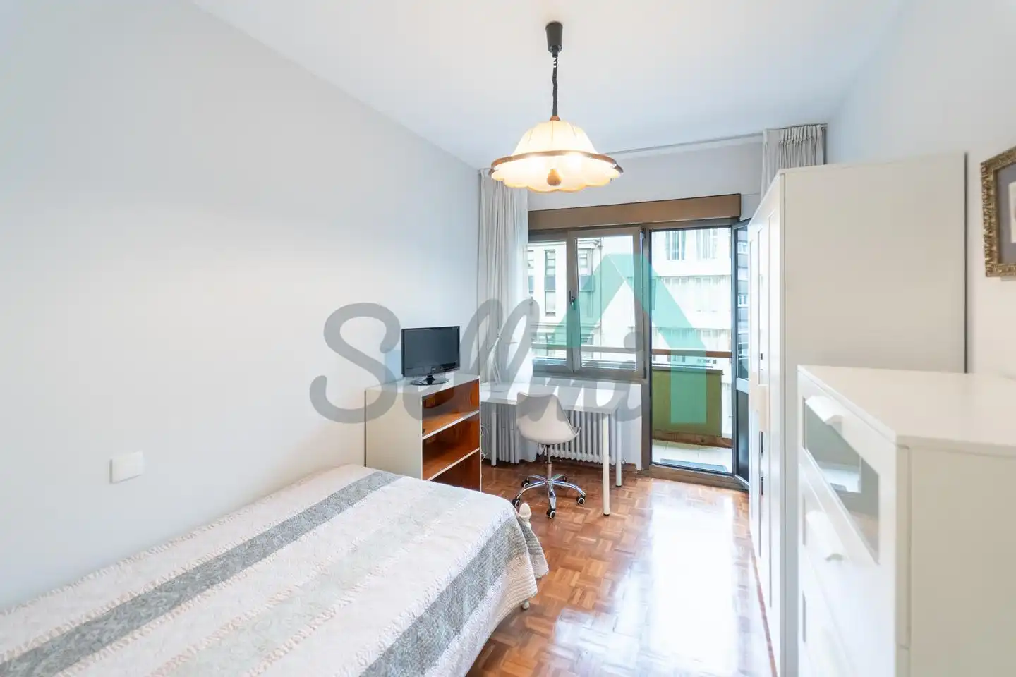 Piso de 107 m² en Oviedo