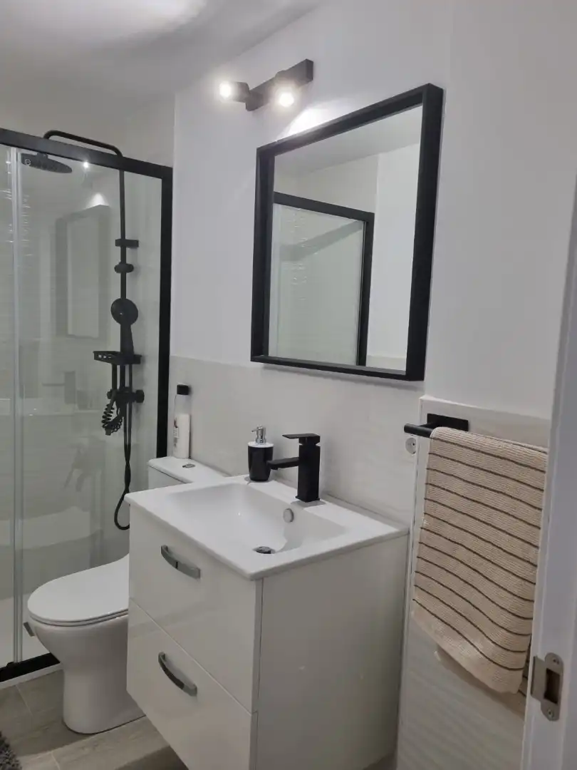 Habitació 100 m², Àvila