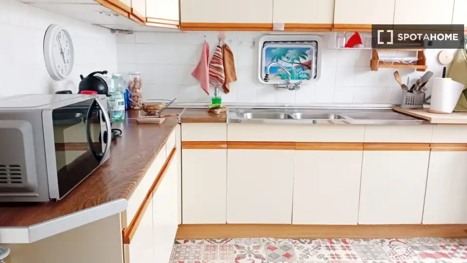 Habitación 219 m², Almería