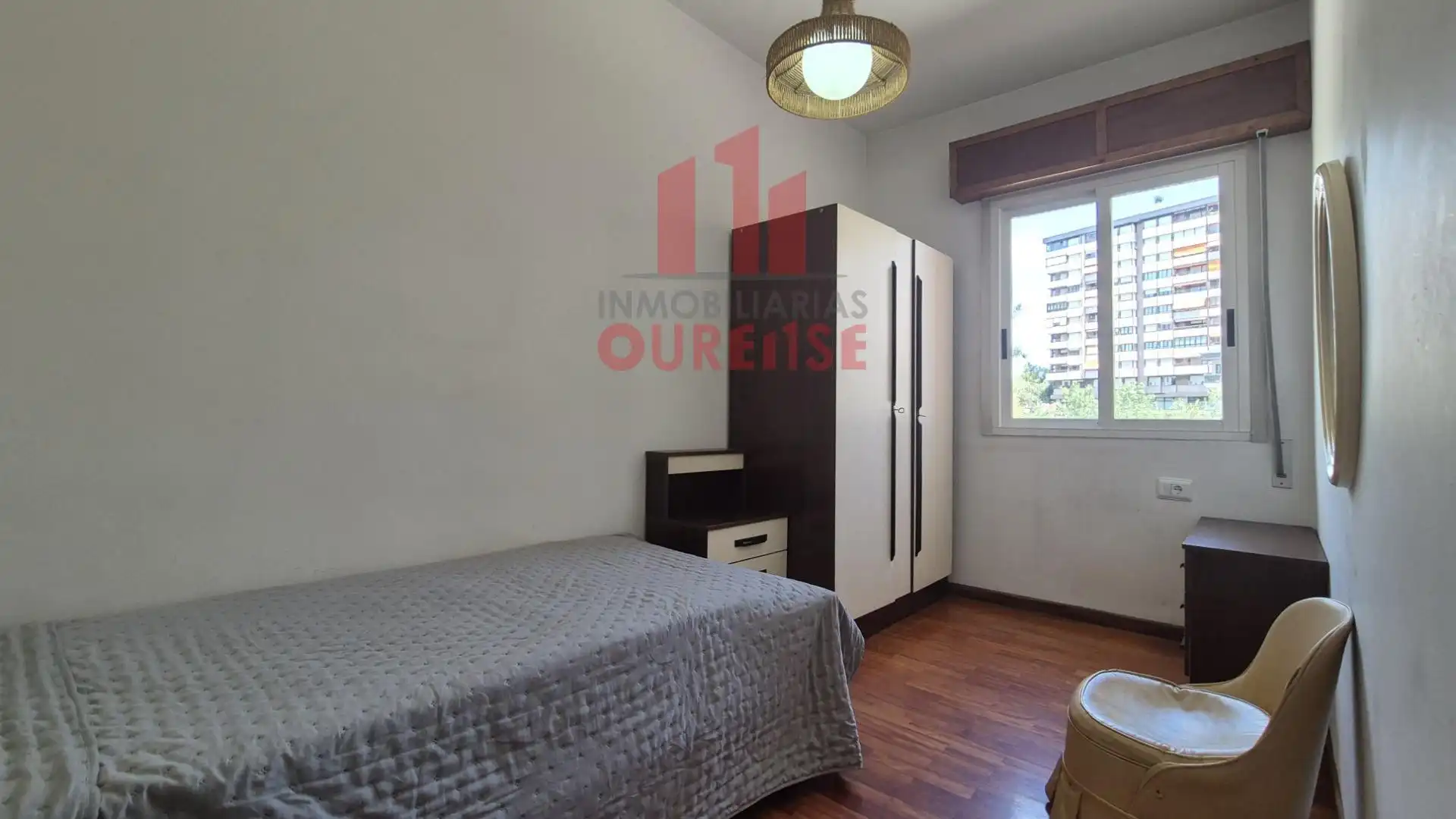 Piso de 87 m² en Ourense