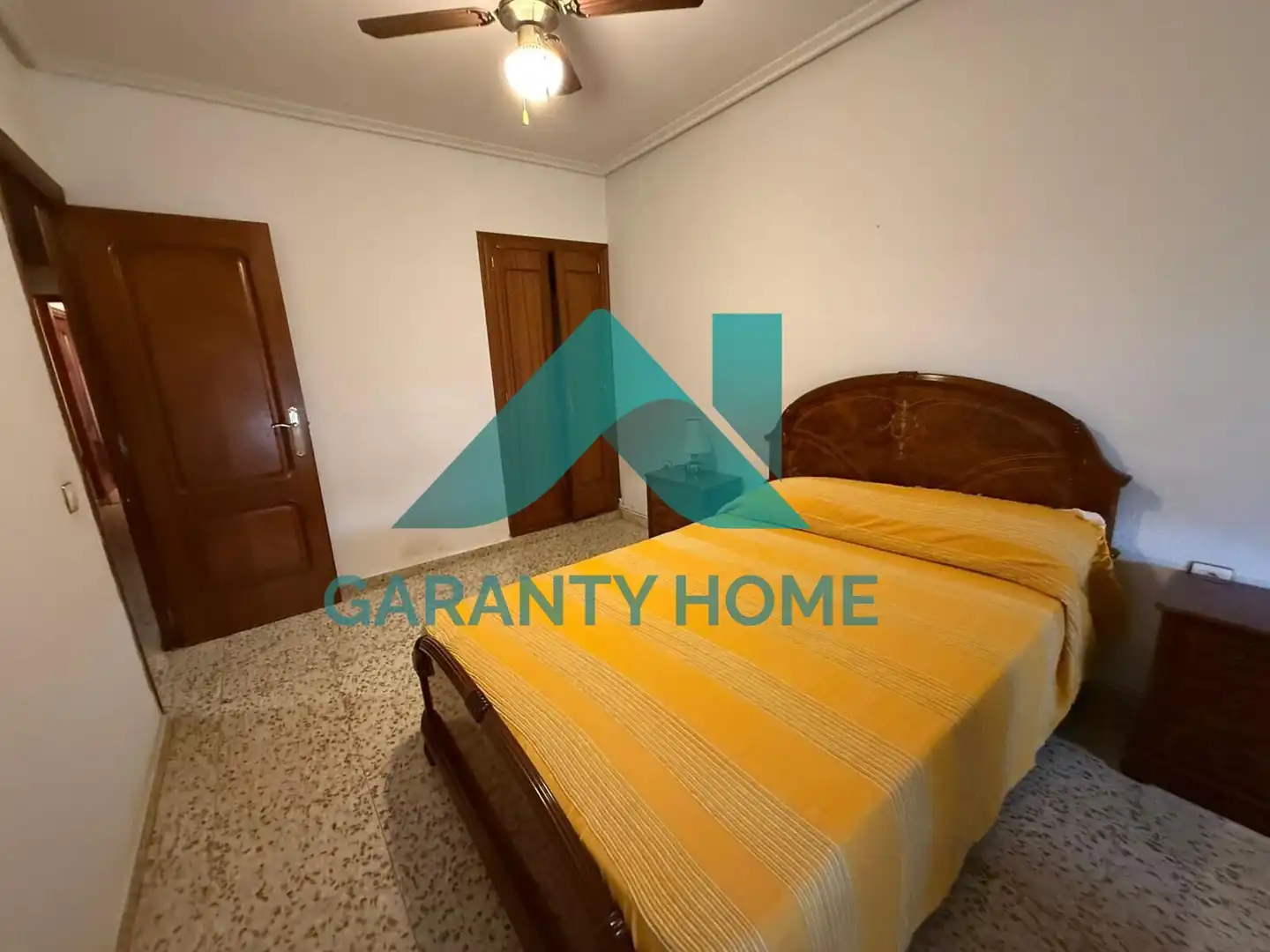 Piso de 140 m² en Cáceres
