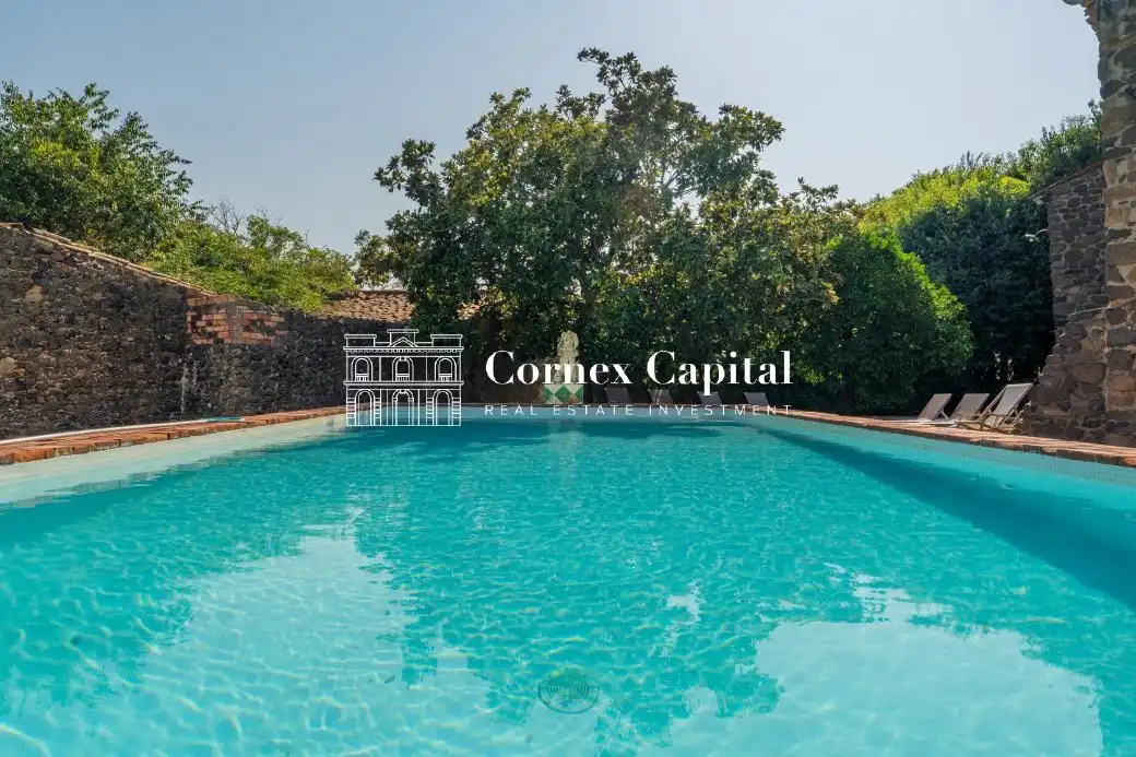 Casa de 1000 m² en Rupià