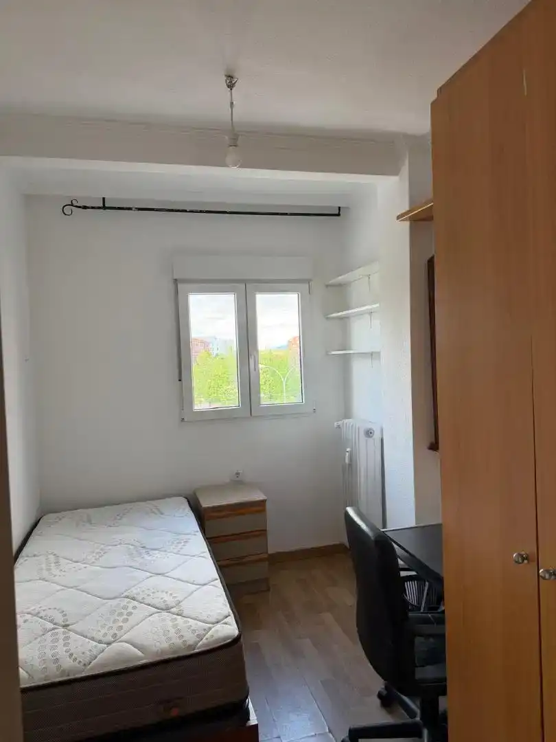 Habitación 77 m², Soria
