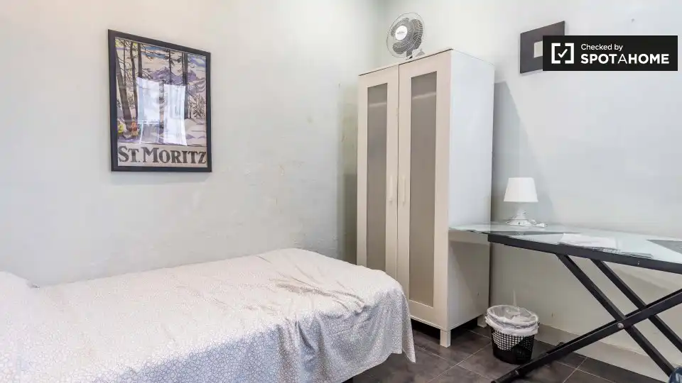 Habitación 100 m², Valencia